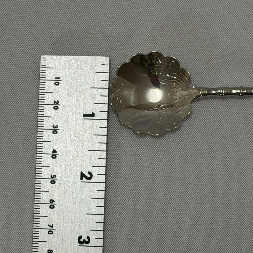 Smoky Mountains USA Souvenir Spoon Bear‎ Shield Silver Tone Travel Decor Vintage